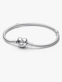 Pulsera con Broche de Corazón