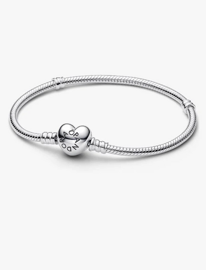 Pulsera de plata con broche de corazón — Bellea