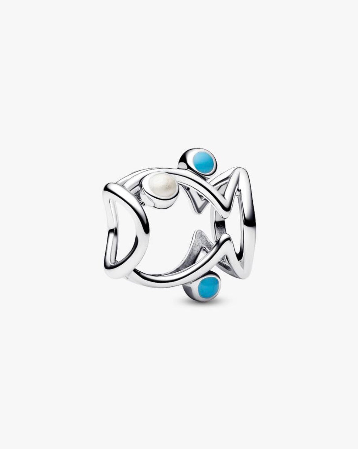 Charm de plata de pez con diseño calado y turquesa — colección Summer de Bellea